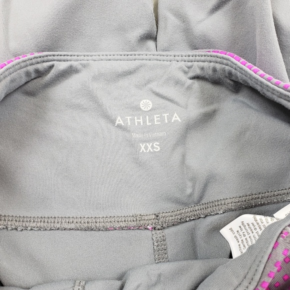 Athleta Grid Geometric Pattern Capris - Picture 4 of 6